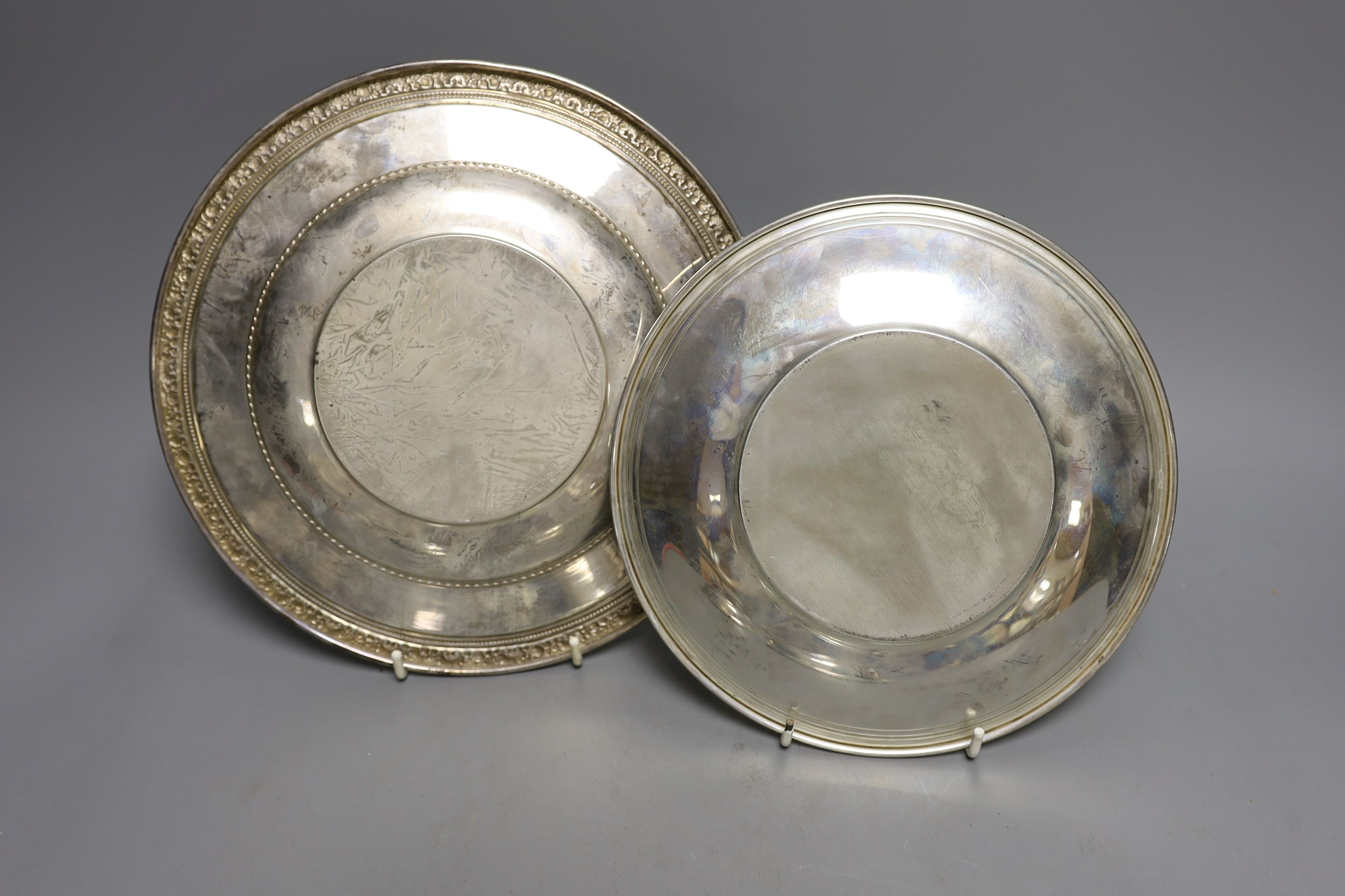 A pair of sterling bowls and tow sterling dishes including Reed & Barton and Gorham, 17.2oz.